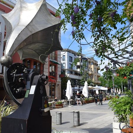 Top Center Apartment Gramophone With Private Parking Burgas Exterior photo