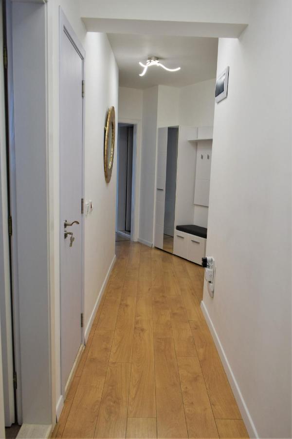 Top Center Apartment Gramophone With Private Parking Burgas Exterior photo