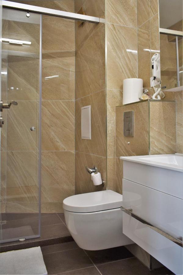 Top Center Apartment Gramophone With Private Parking Burgas Exterior photo