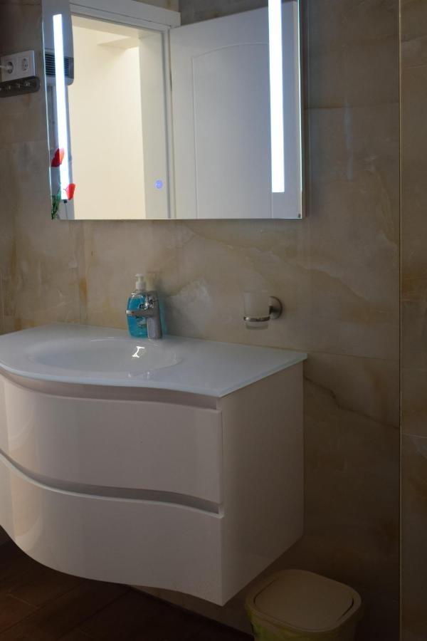 Top Center Apartment Gramophone With Private Parking Burgas Exterior photo